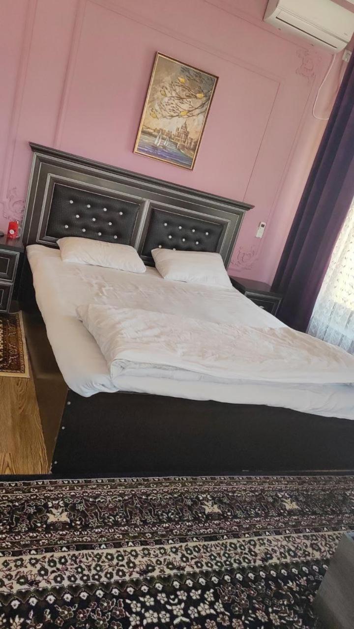 Tomaris Hotell Nukus Exteriör bild