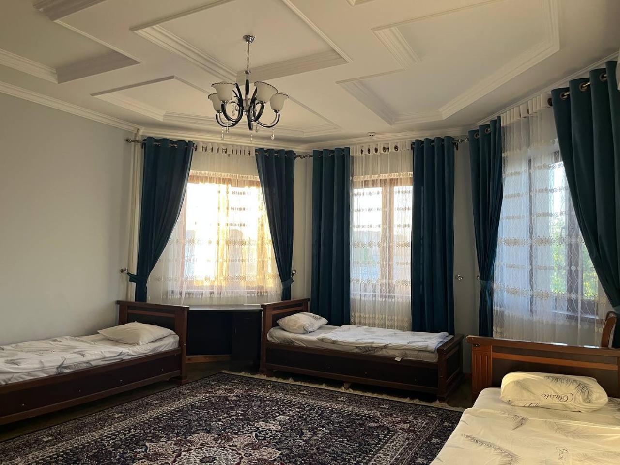 Tomaris Hotell Nukus Exteriör bild